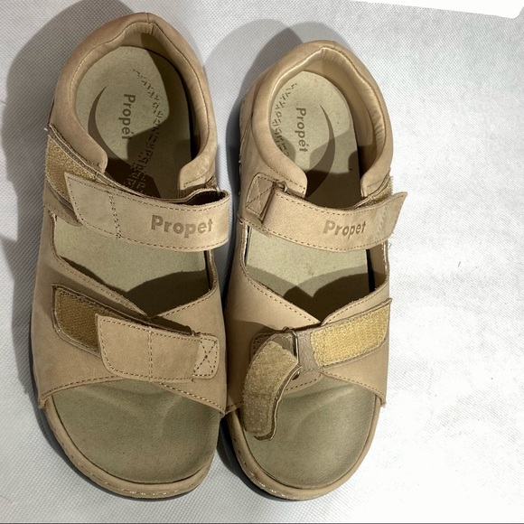 Propet Pedic Walker Sandals Dusty Tan Nubuck NW/OT Adjustable Straps - Picture 2 of 15